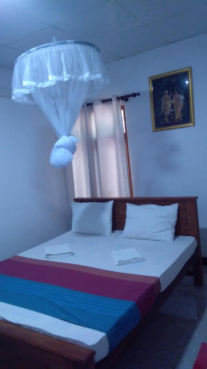 Umaya Holiday Home Anuradhapura Exterior foto